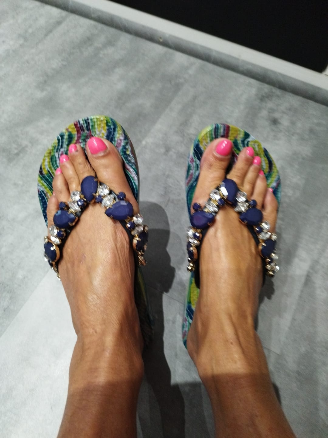 Customer photo review of Flip-Flop / Katja - Rainbow / B Ware - Druck kann sich lösen / Schuh wird in einer tollen Laptop Tasche versendet