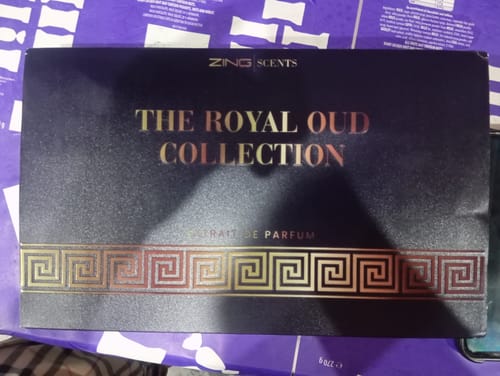 Packaging for the OUD Supreme BUNDLE, a black box with gold lettering reading 'The Royal Oud Collection'.
