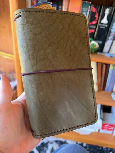 Customer photo review of Try Try(for all kinds leather)Apple Pig Traveler's Notebook