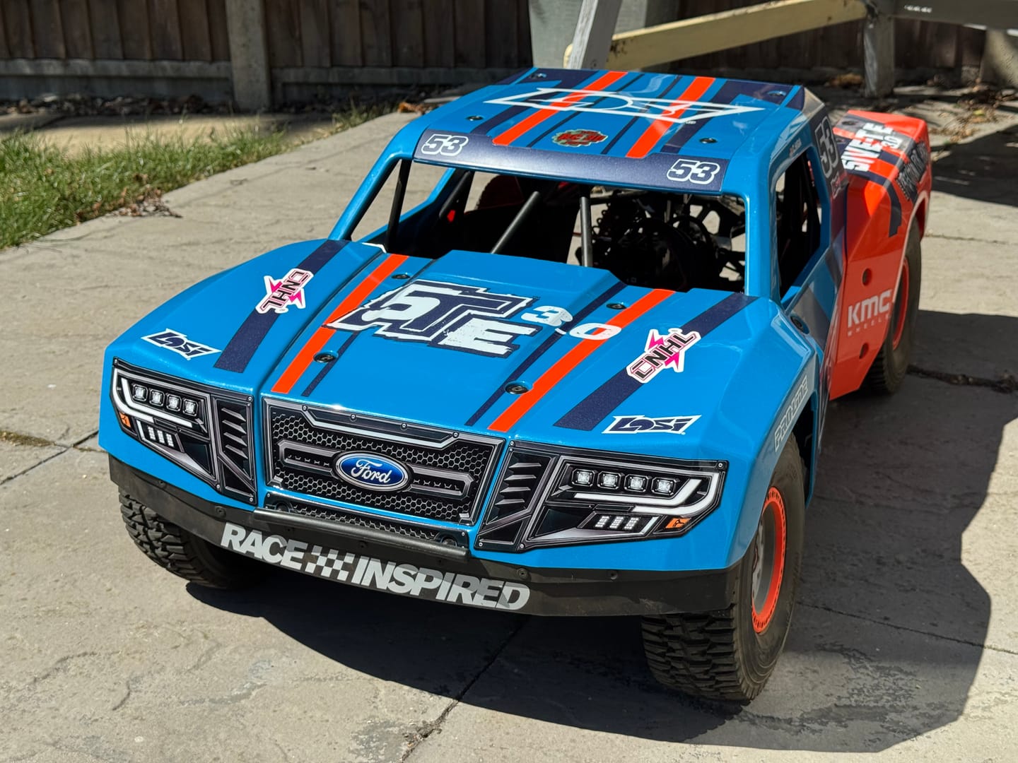 Customer photo review of LOSI 5IVE-TE 3.0 - FRONT DECALS - "EMBLEM 1"