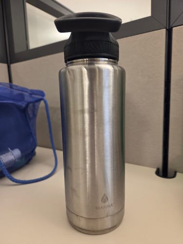 Customer photo review of 40 oz Saratoga Bottle