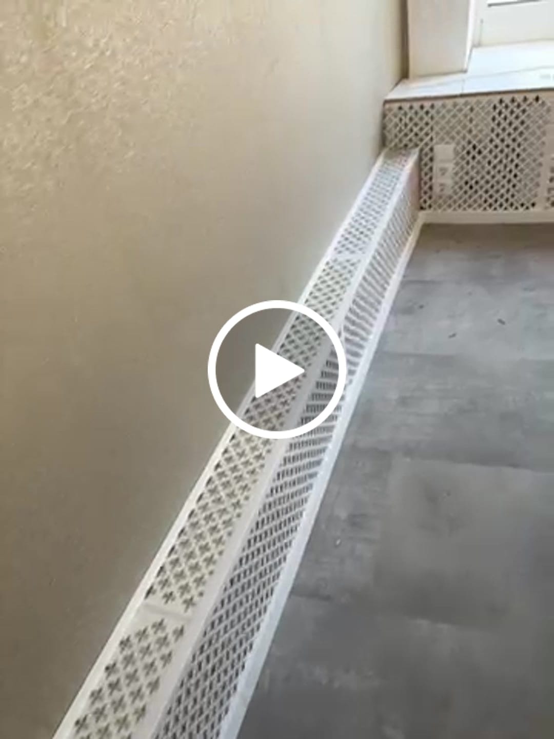 Customer video review of Lochwand PARIS 122 x 61 cm weiß lackiert 3 mm MDF