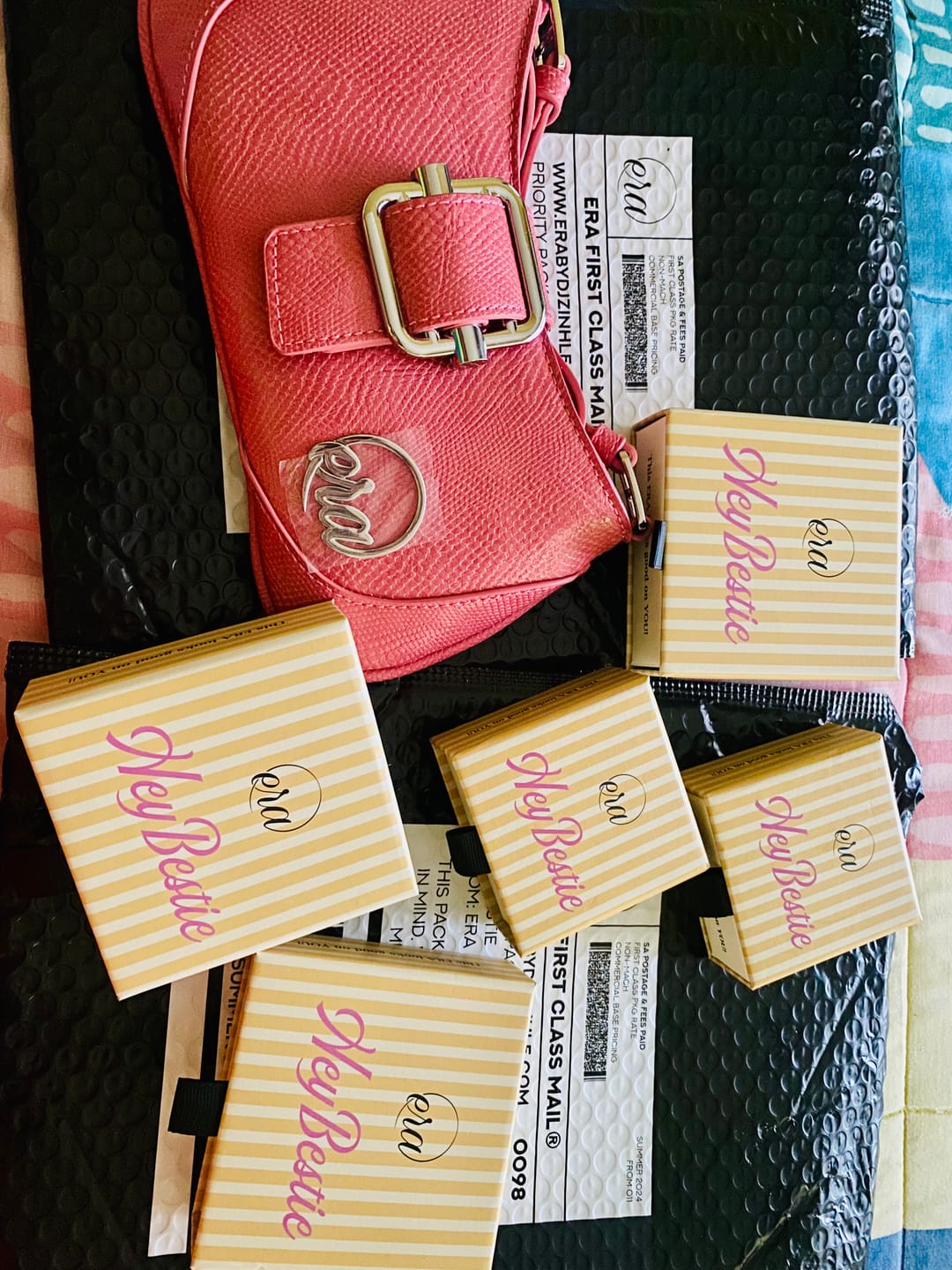 Customer photo review of Pink Lily Shoulder Bag