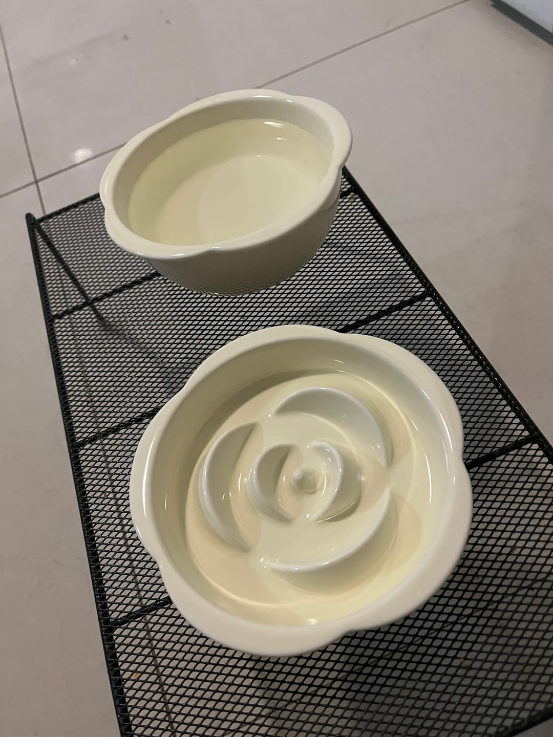 Customer photo review of Ceramic Slow Feeder Bowl / Water Bowl with Optional Acrylic Stand