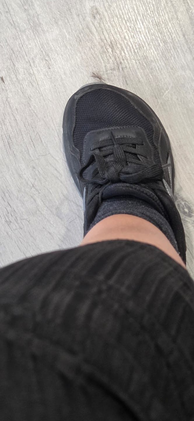 Customer photo review of Needle - Zapatos De Punta Ancha