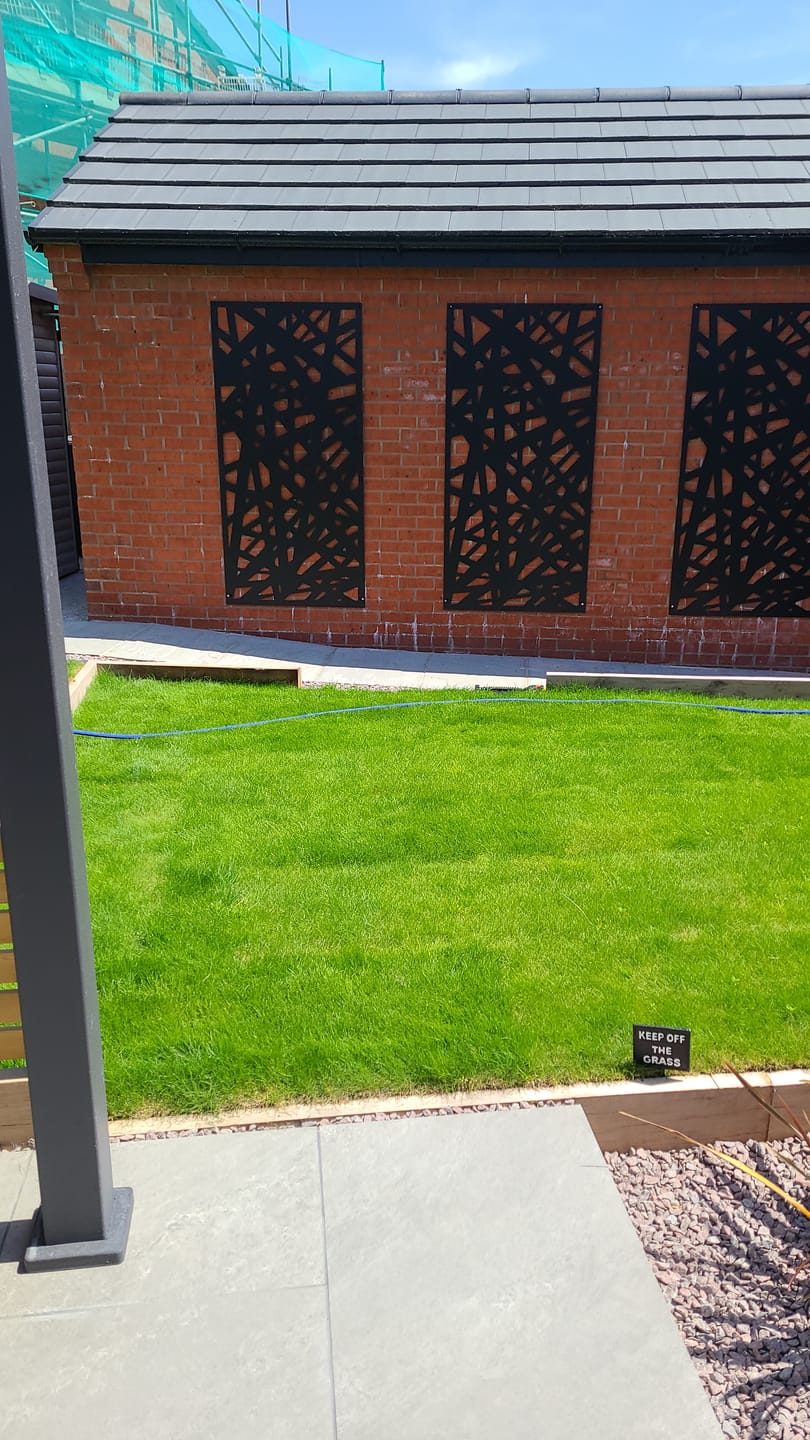Customer photo review of 3 Black Kerplunk Large Screens - 5mm
