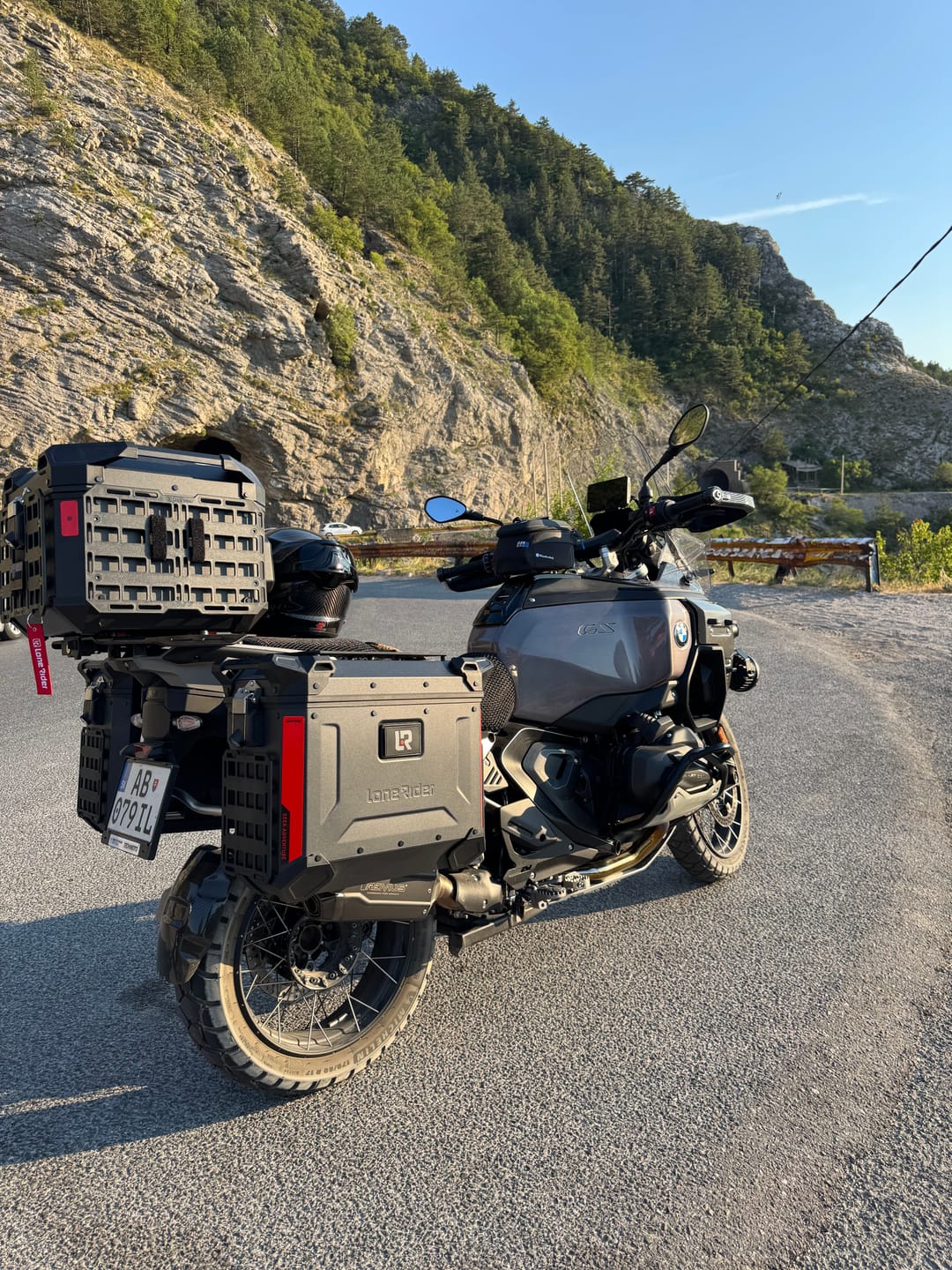 Customer photo review of MotoRacks – Motorcycle Luggage Pannier Racks