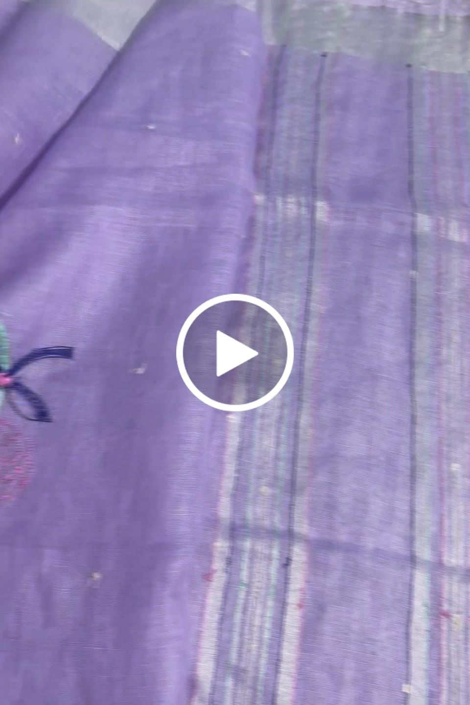 Customer video review of French Knot Lilac Pure Linen Saree