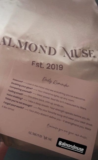Customer photo review of Selene