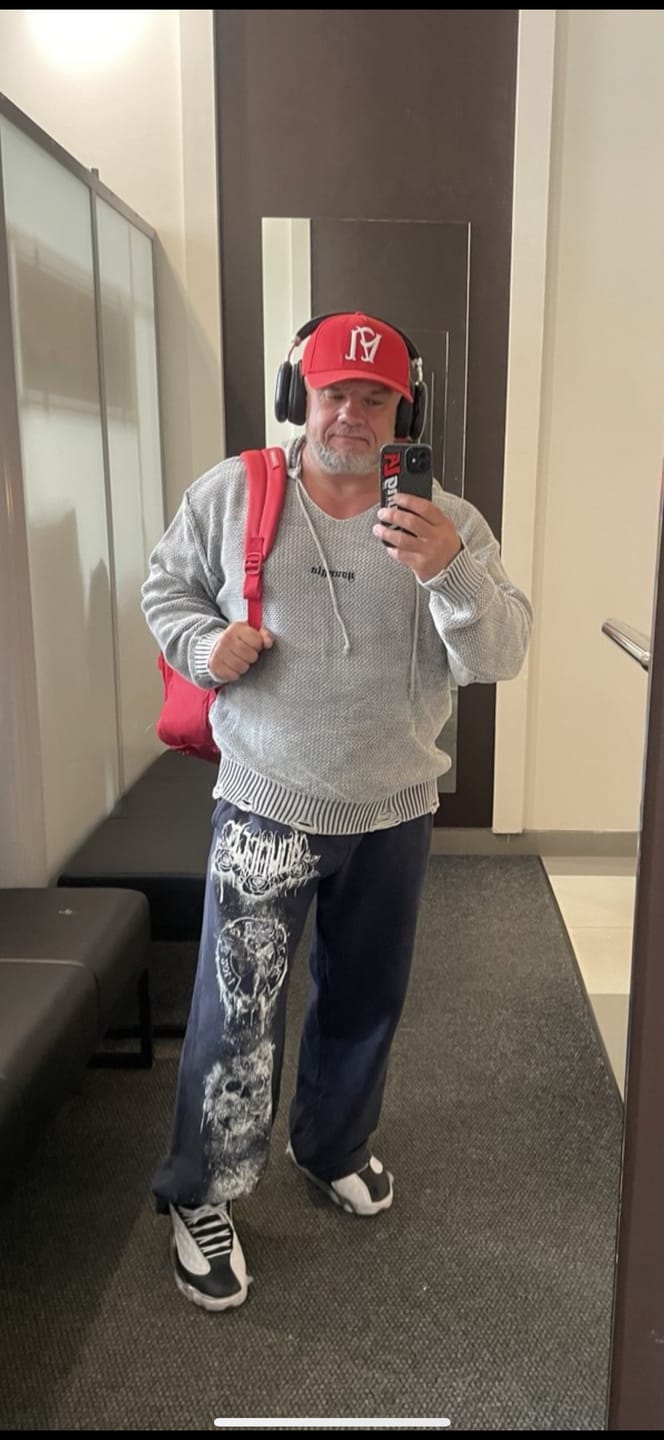 Customer photo review of 2116 - Dynasty Sweats