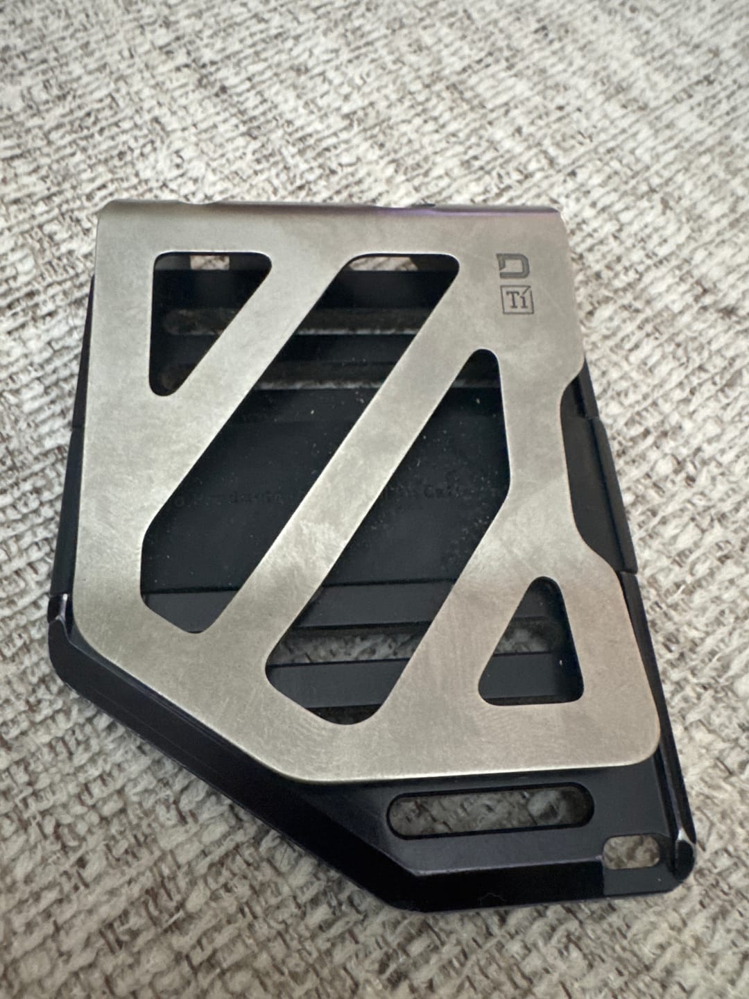 Customer photo review of MC01 TITANIUM MONEY CLIP
