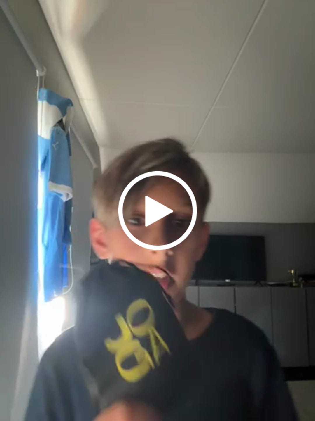 Customer video review of Breathe Shin Pads 2.0