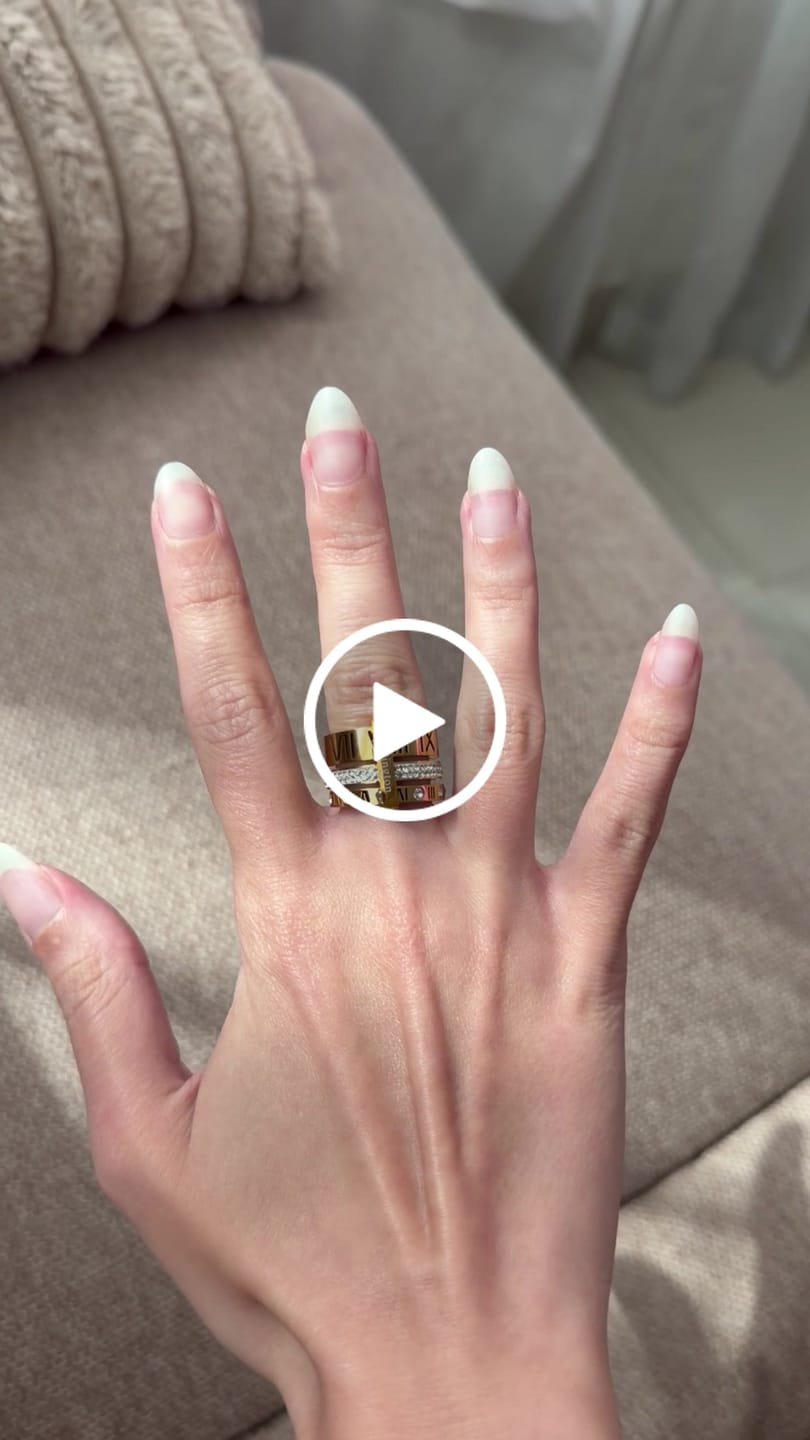 Customer video review of Thalatha Stacked