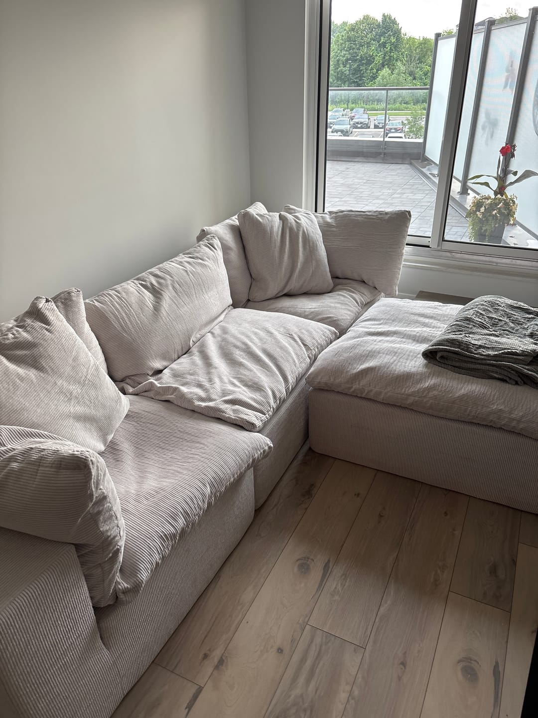 Customer photo review of R4 Sectional Sofa