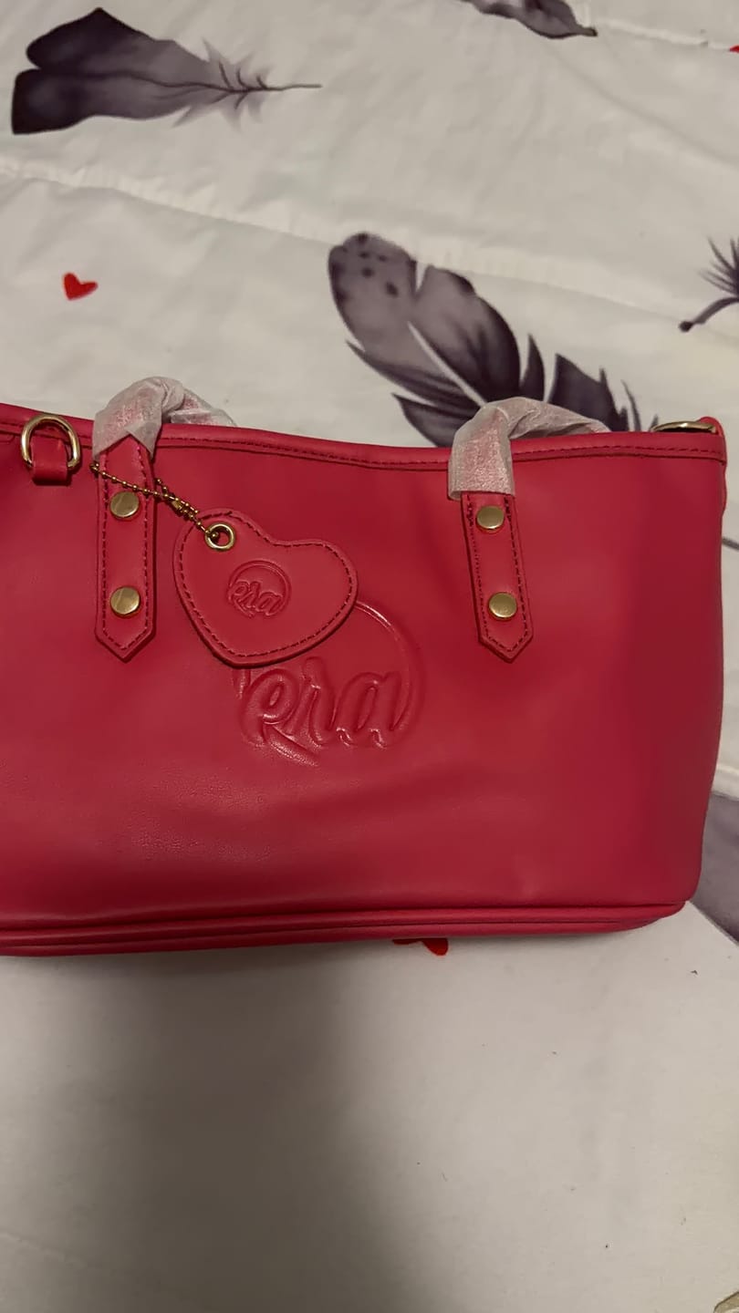 Customer photo review of Gloss On-The-Go Charm (30g)