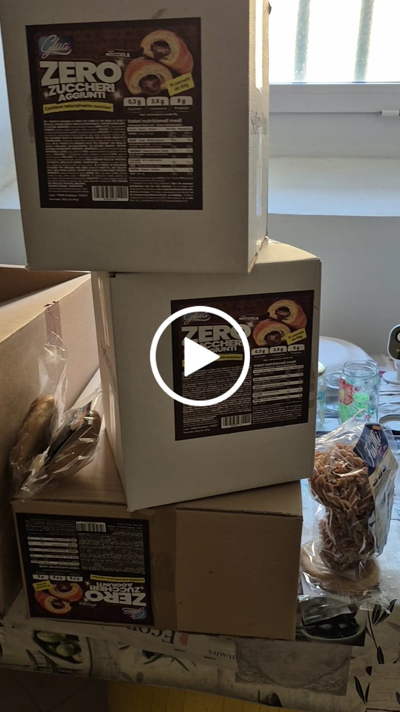Customer video review of 15 Cornetti proteici ripieni di crema alla nocciola