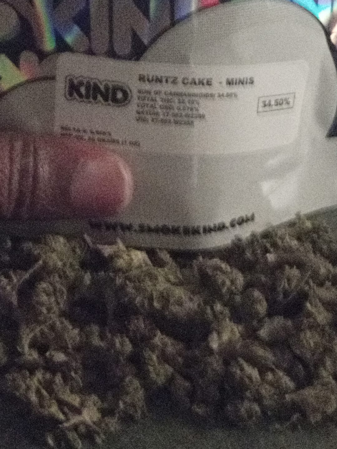 Customer photo review of Runtz Cake - Minis - 28 Grams - Hybrid