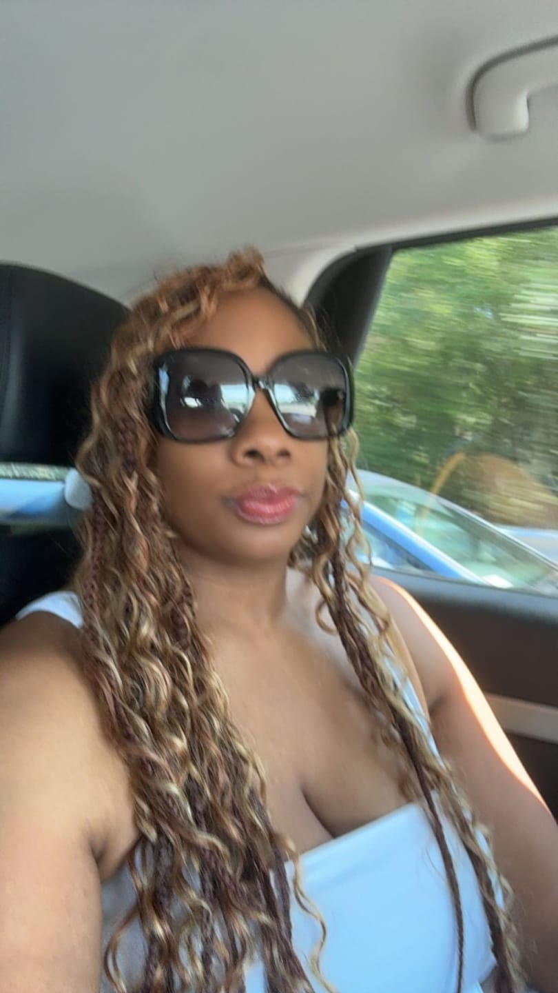 Customer photo review of #27/30 Mix Color Blend Loose Deep Wave Feather Crochet Hair