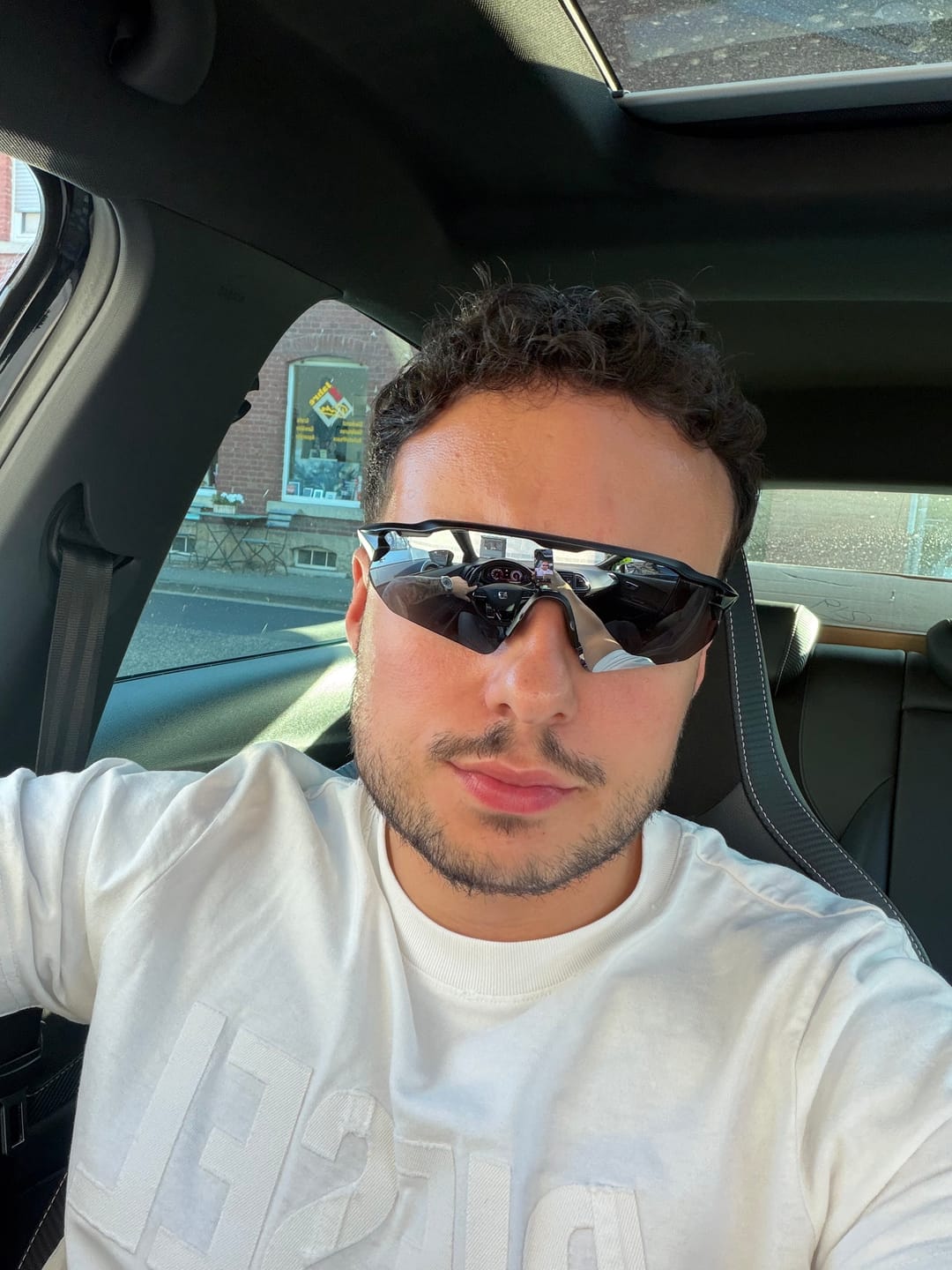 Customer photo review of V1 Running Shades