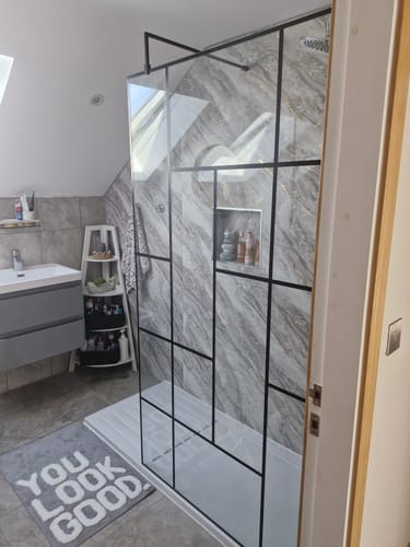 Customer photo review of Easy Plumb Rectangular Walk-In Stone Shower Tray