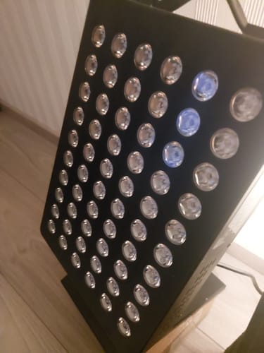 Customer photo review of Koanna® Luma300™ – Powerful, Compact Red Light Therapy Panel