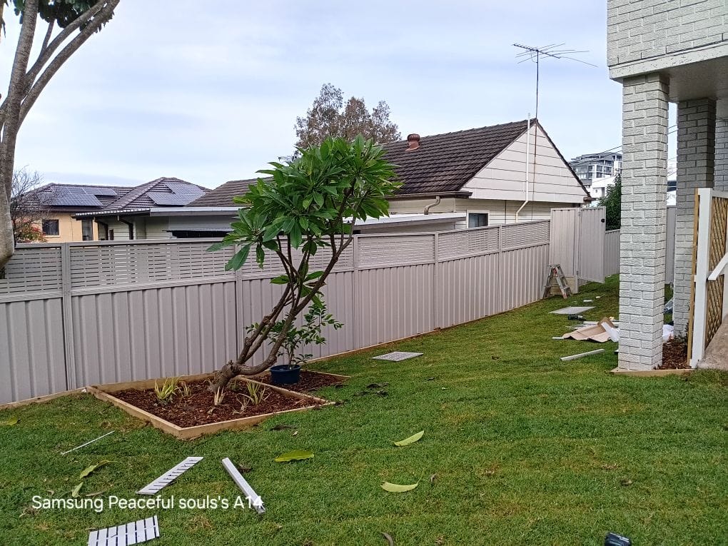 Customer photo review of Tek Screw 10-16 - Painted