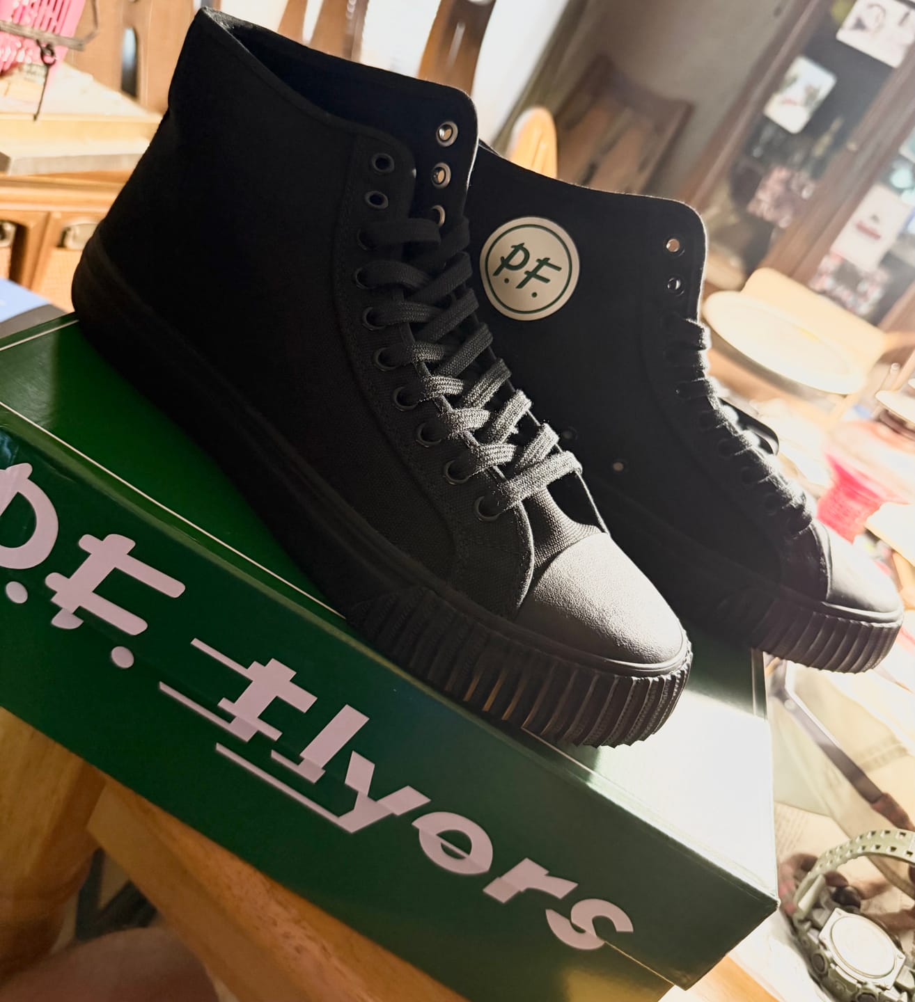Customer photo review of 1993 Center High-Top Black