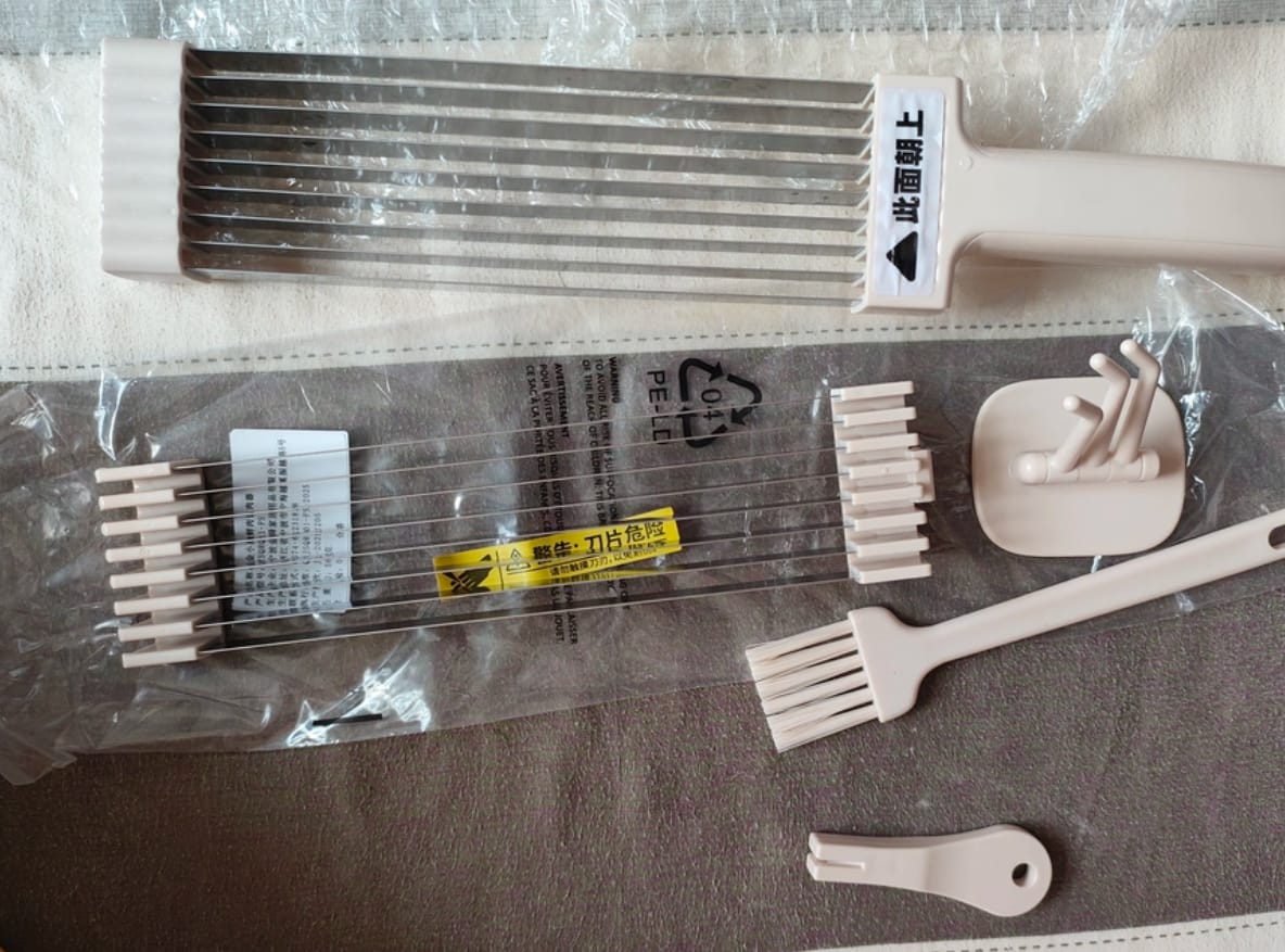 Customer photo review of Manual Meat Slicer and Knife Sharpener Set for Home Cooking and BBQ