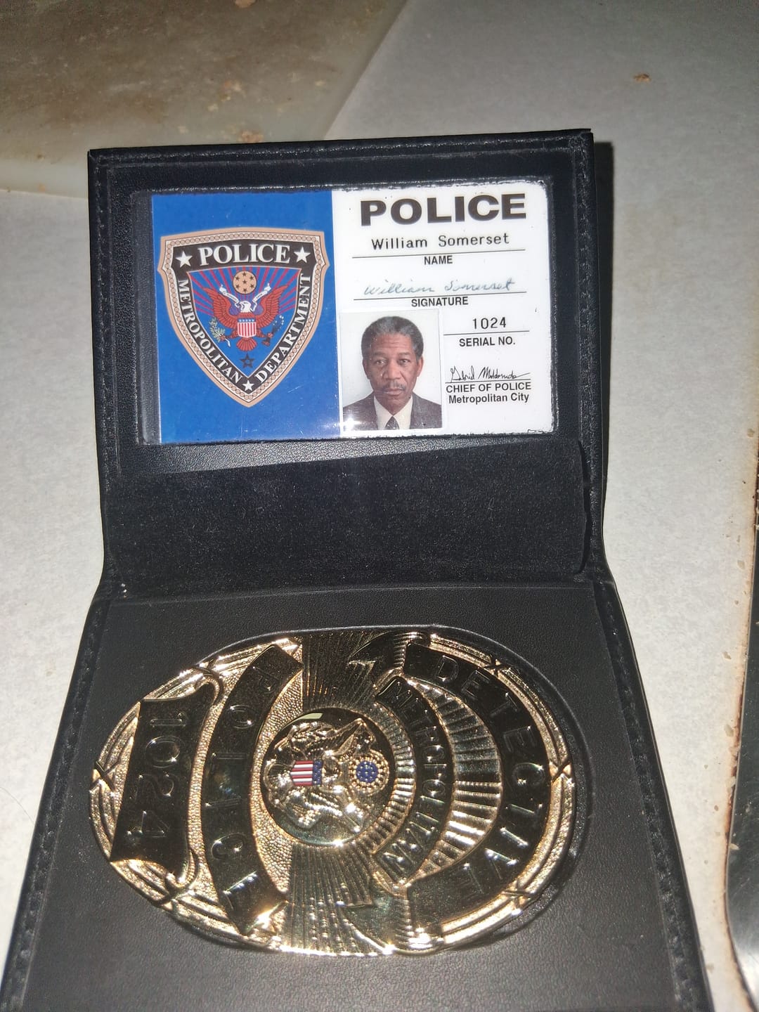 Customer photo review of Se7en Detective William Somerset Police Badge Movie Prop