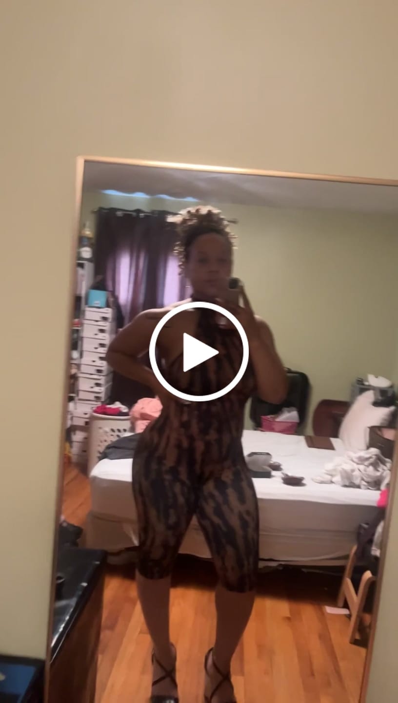 Customer video review of Celine Capri