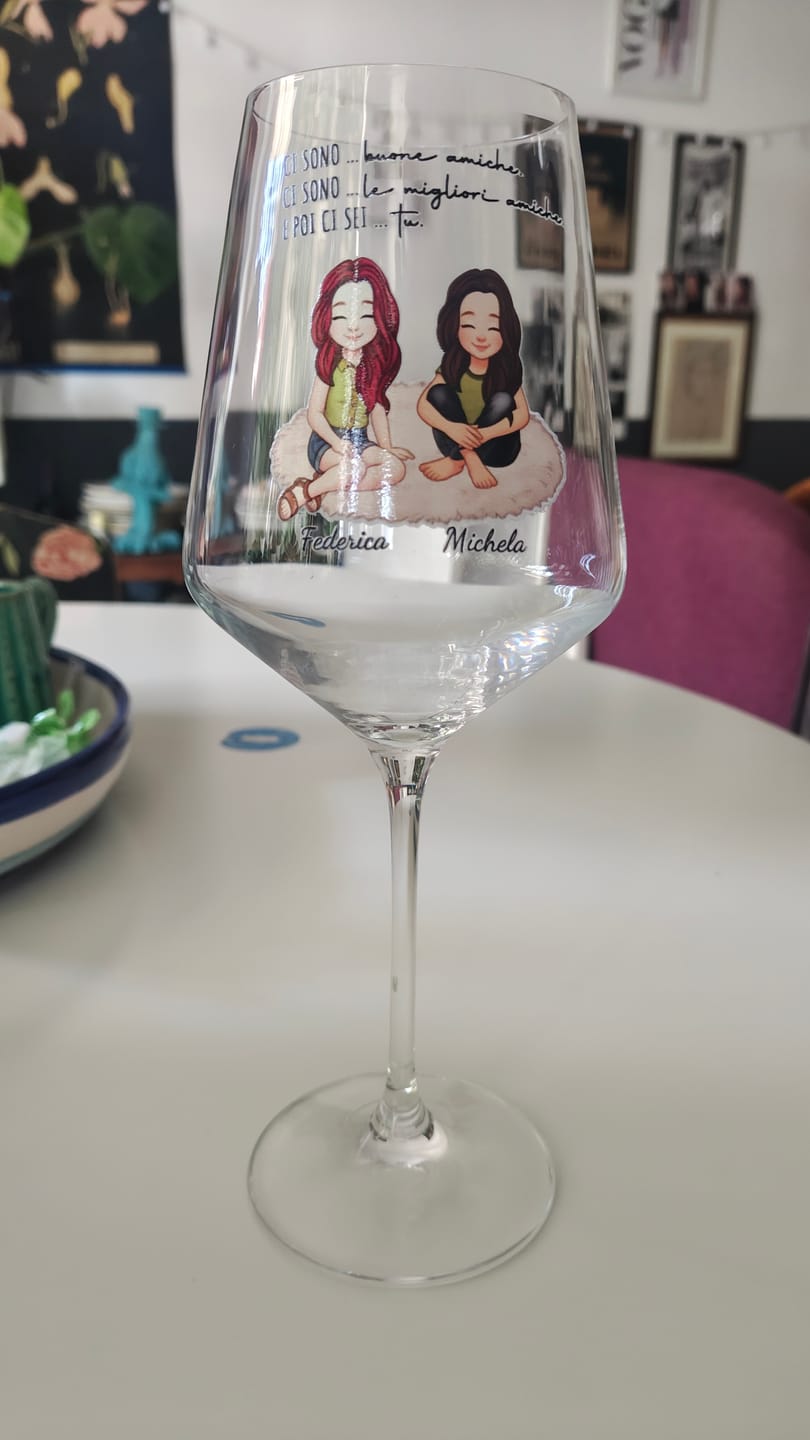 Customer photo review of Cin Cin! - Bicchiere da vino personalizzato per migliori amiche