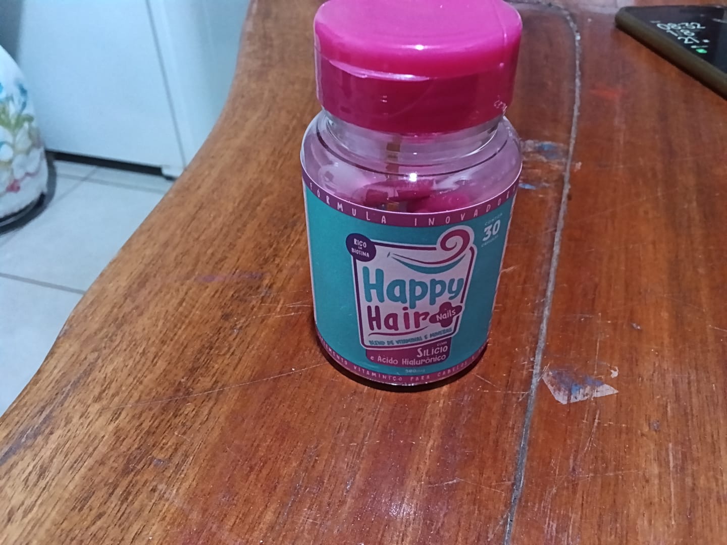 Customer photo review of Happy Hair 3 Potes + 3 Potes Grátis + 1 Pote de Melatonina + 1 Pote de Colágeno (Total 8 Potes)