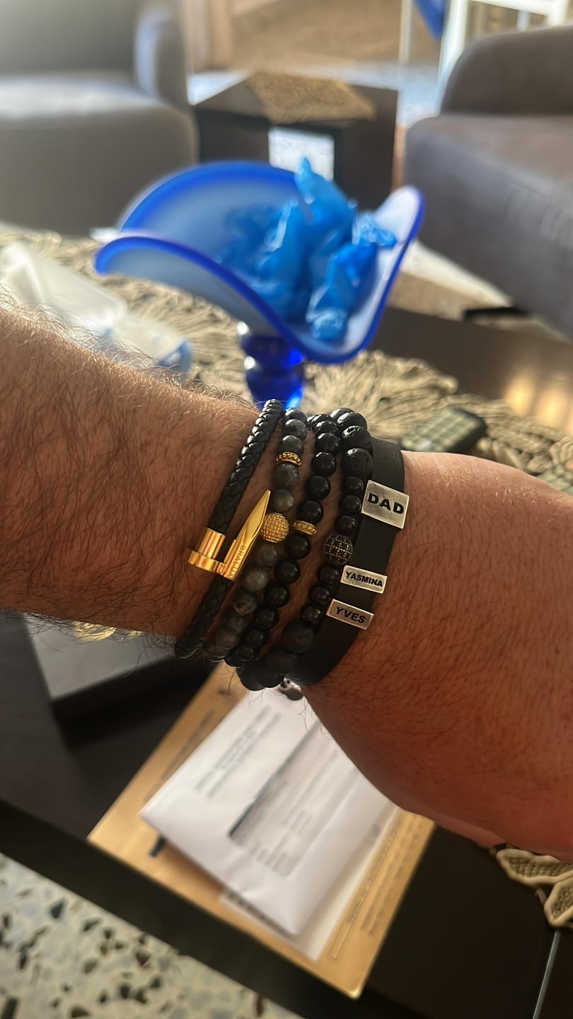Customer photo review of Nail Obsidian Stack