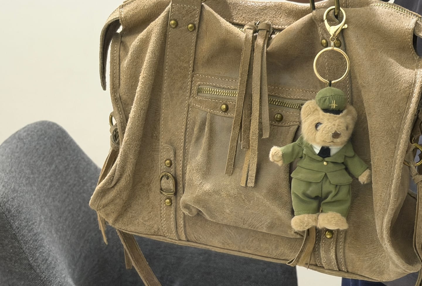 Customer photo review of It girl bag teddy brown