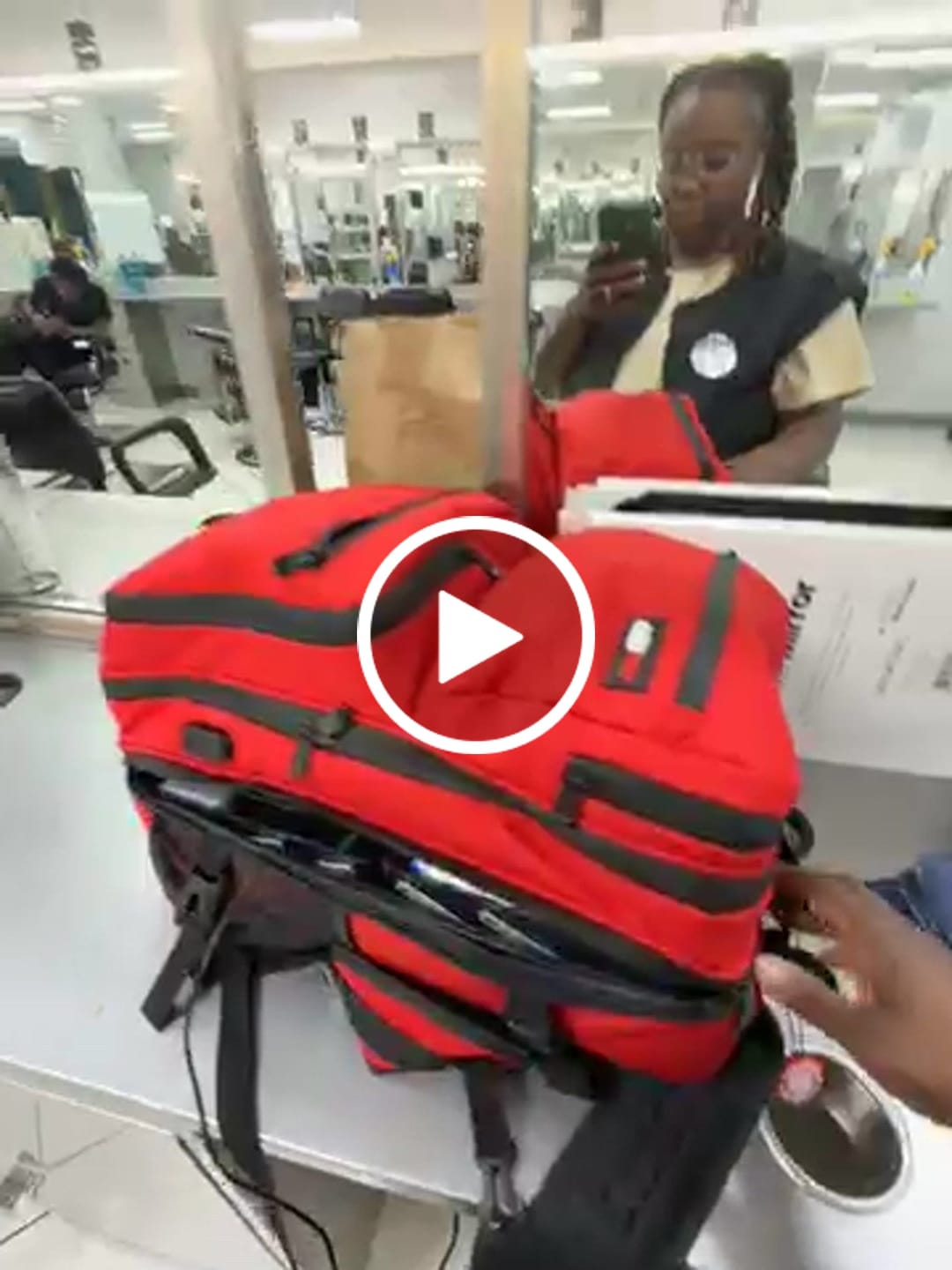 Customer video review of Full Size Mobile Workstation Backpack with Extending Tray System – Fire Red