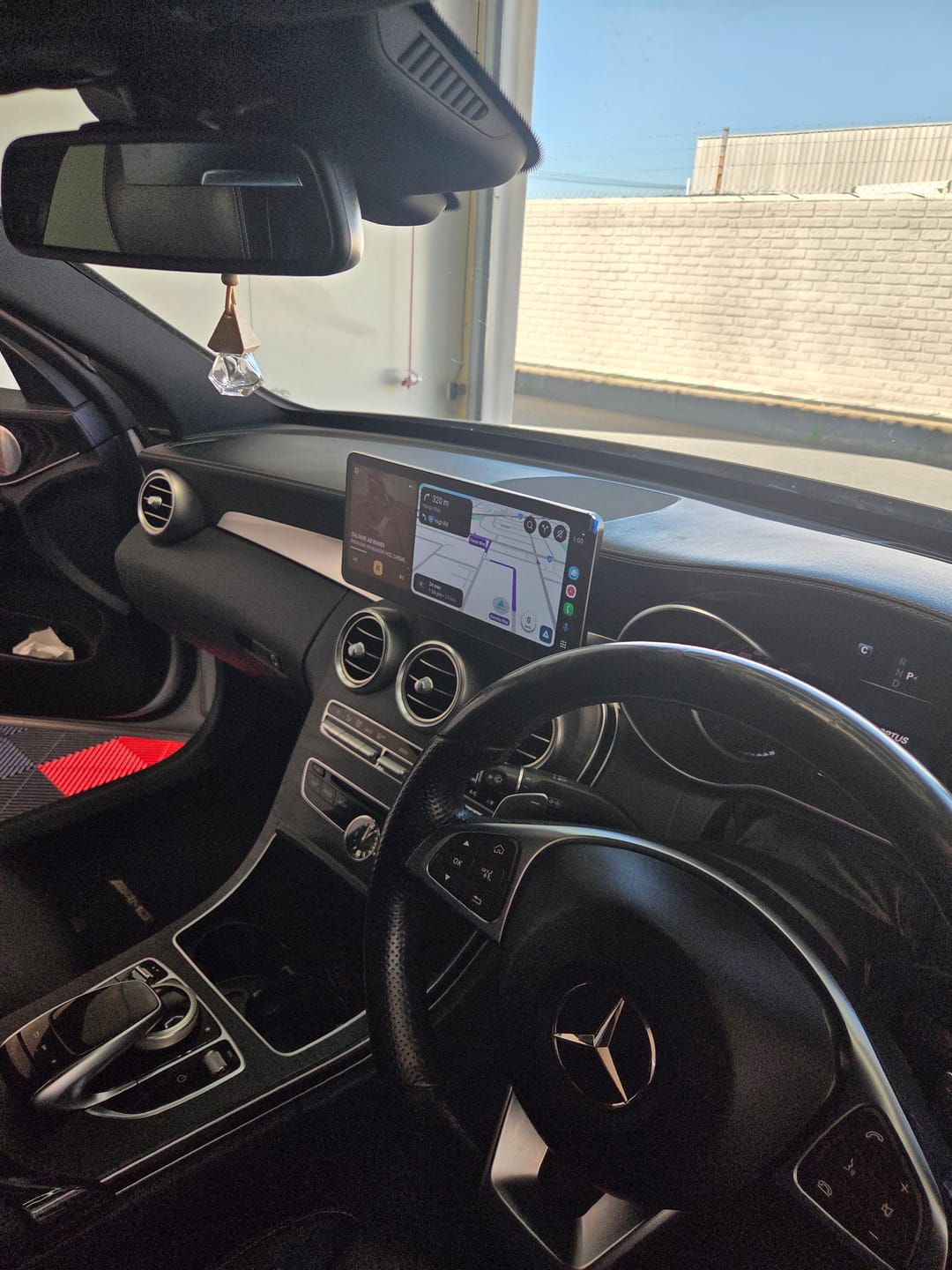 Customer photo review of Mercedes Benz C/GLC Class | W205/X253 | 10.25"/12.3" Linux CarPlay/Android Touchscreen Display | 2014 - 2019