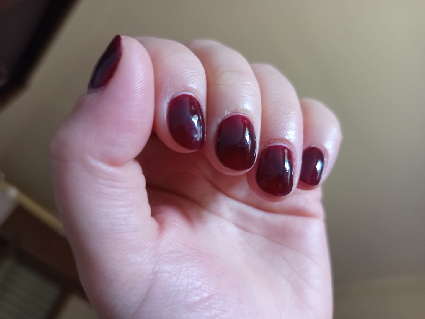 Customer photo review of Smalto Semipermanente - Hema Free LCI - Rouge Noir Rosso/Marrone