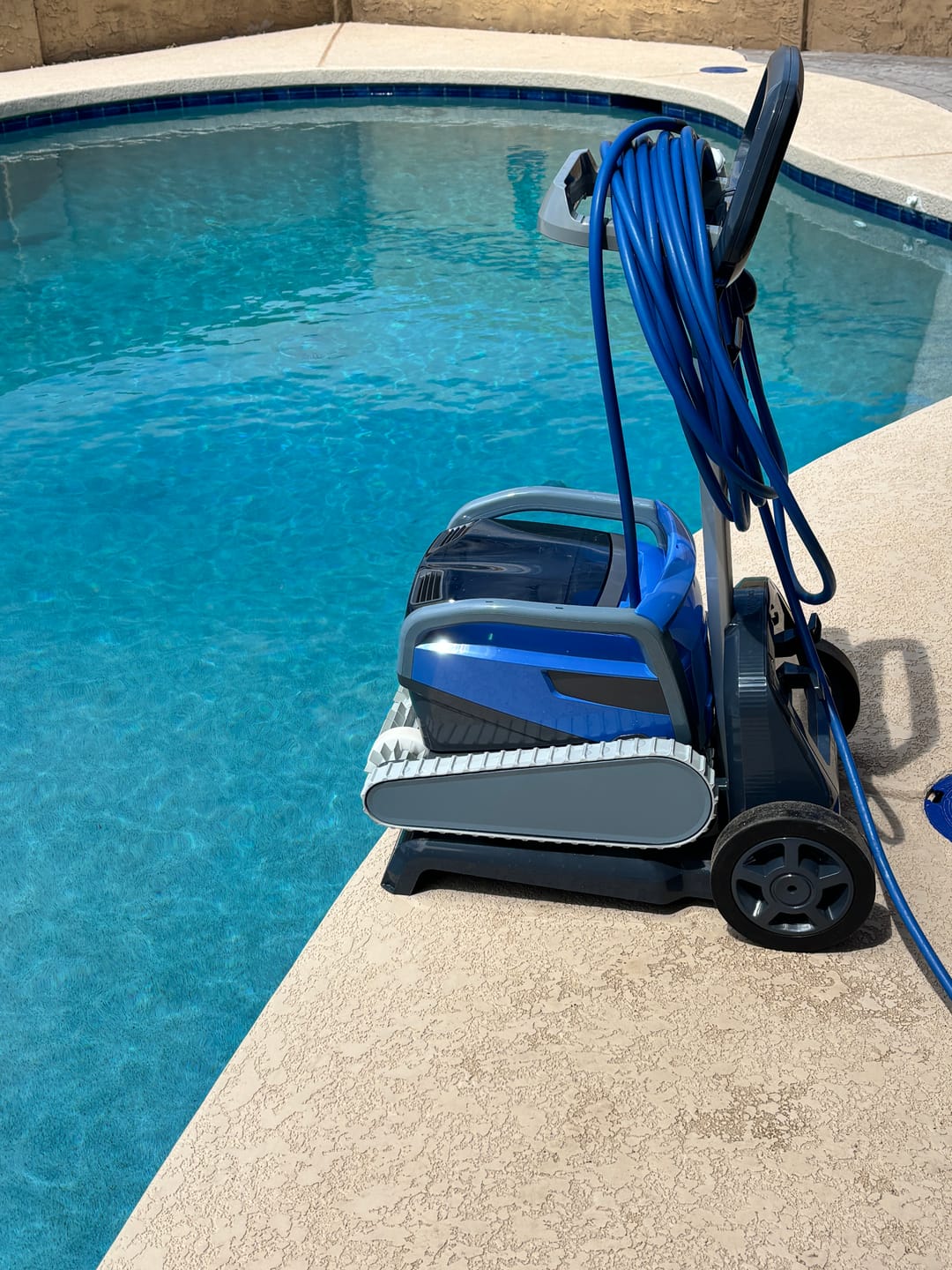 Customer photo review of Dolphin M550 Robotic Pool Cleaner Maytronics