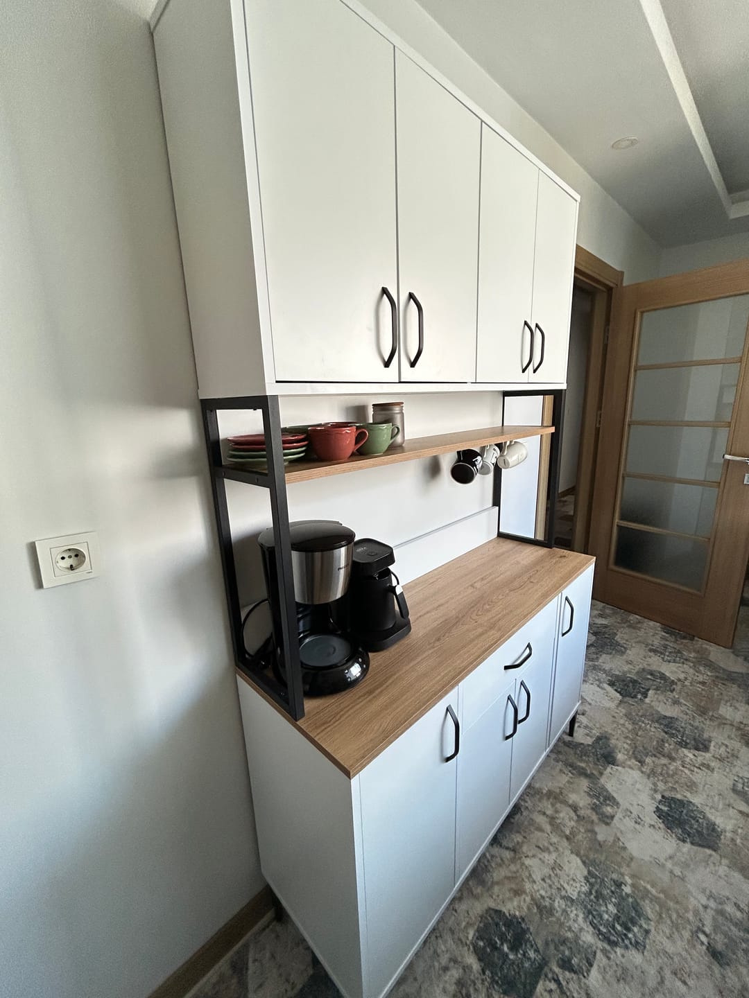 Customer photo review of Rani JE127 Çok Amaçlı Dolap 8 Kapaklı 1 Çekmeceli Kiler Mutfak Dolabı Beyaz - Sepet Ceviz
