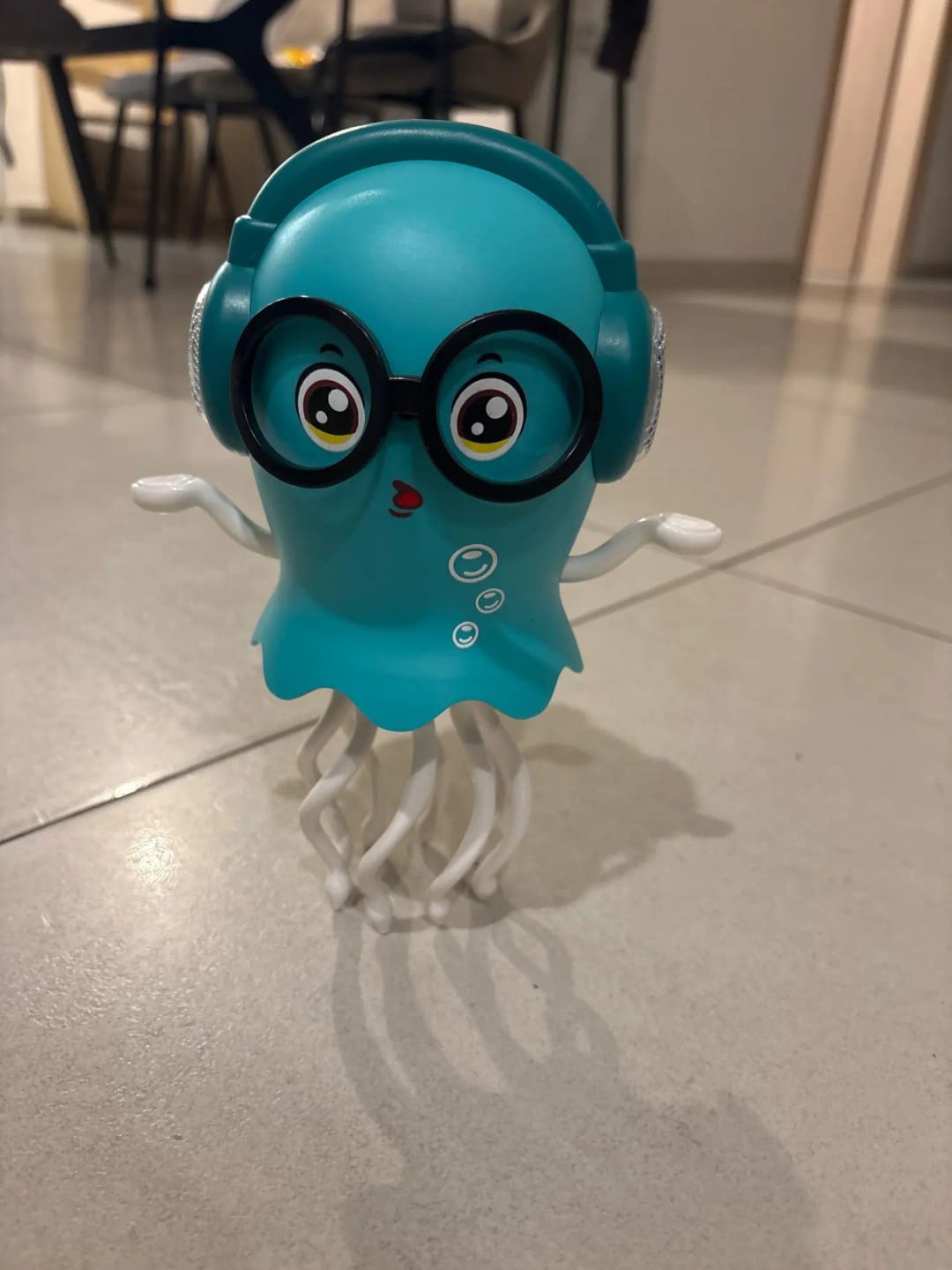 Customer photo review of Dancing Jellyfish Toy for Kids with Music - Crawling Toy with Smart Obstacle Avoidance; Fun Birthday Gift for Toddlers & Preschoolers.