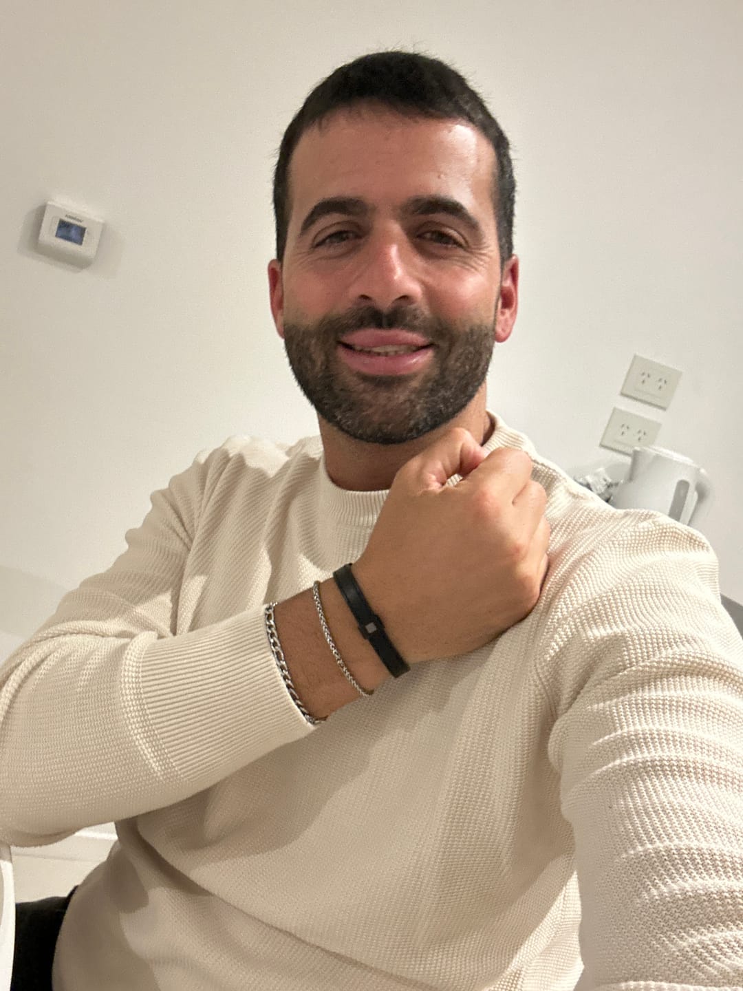 Customer photo review of צמיד עור - "All Black"