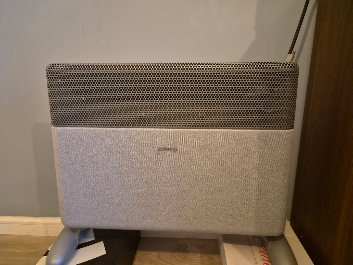 Customer photo review of Estufa Eléctrica Kaltemp apolo Fabrics Inverter 1500W Wifi | 18m2