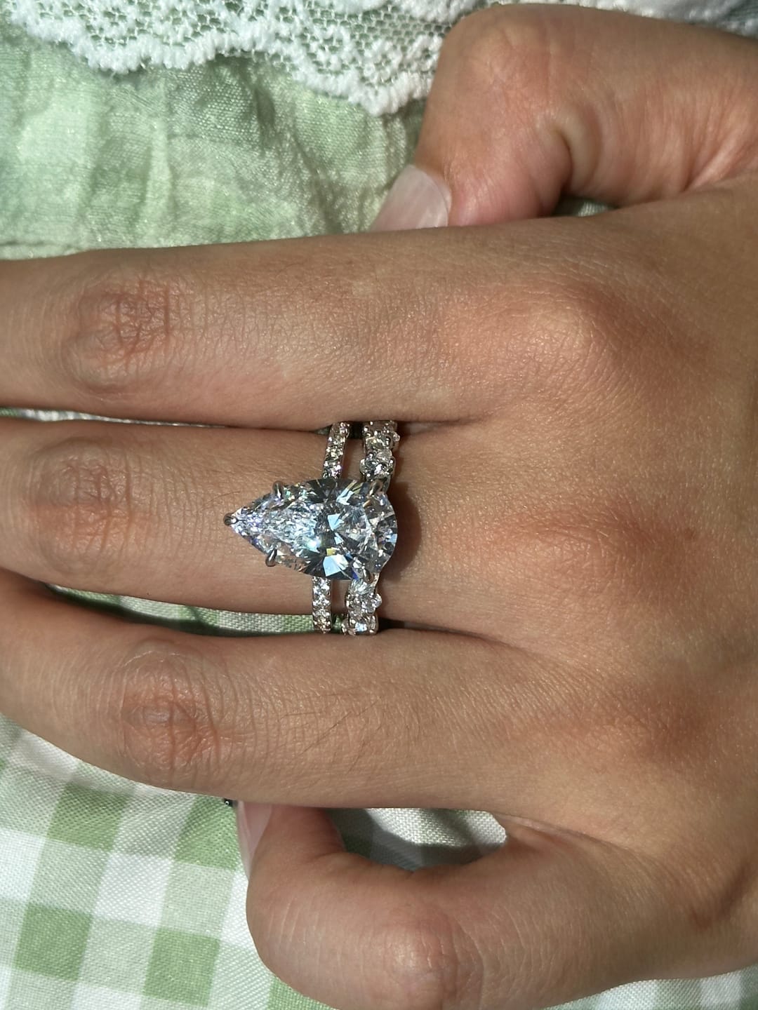 Customer photo review of S925 4.5Ct Pear Cut Hidden Halo Engagement Ring & Wedding Band Statement Ring Sets For Daily Wear