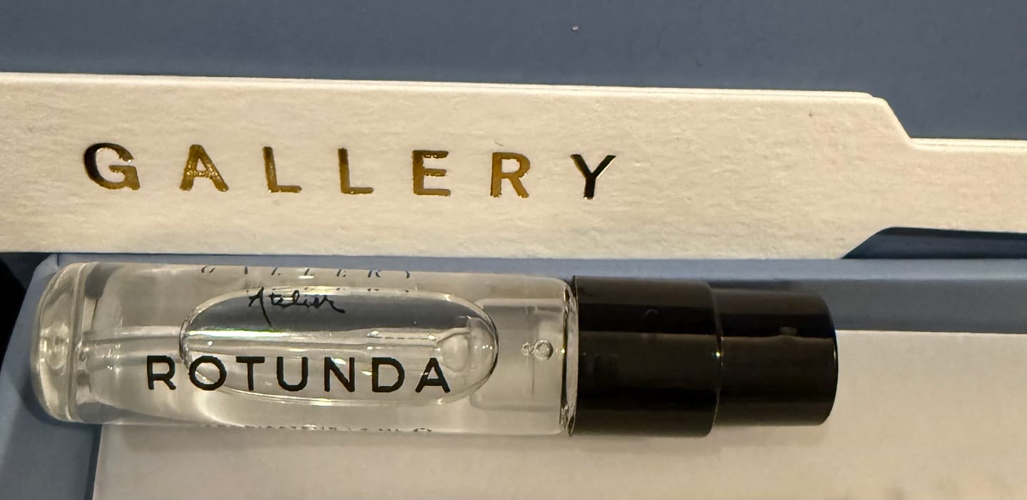 Customer photo review of Rotunda 2 ml Sample