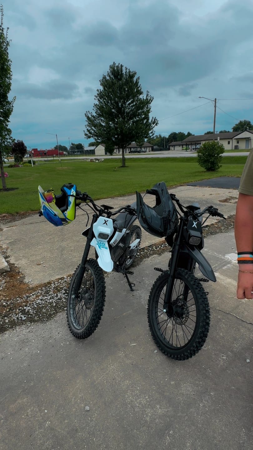 Customer photo review of Eskute® RTX 19"17" 6500W Electric Dirt Bike for Adults