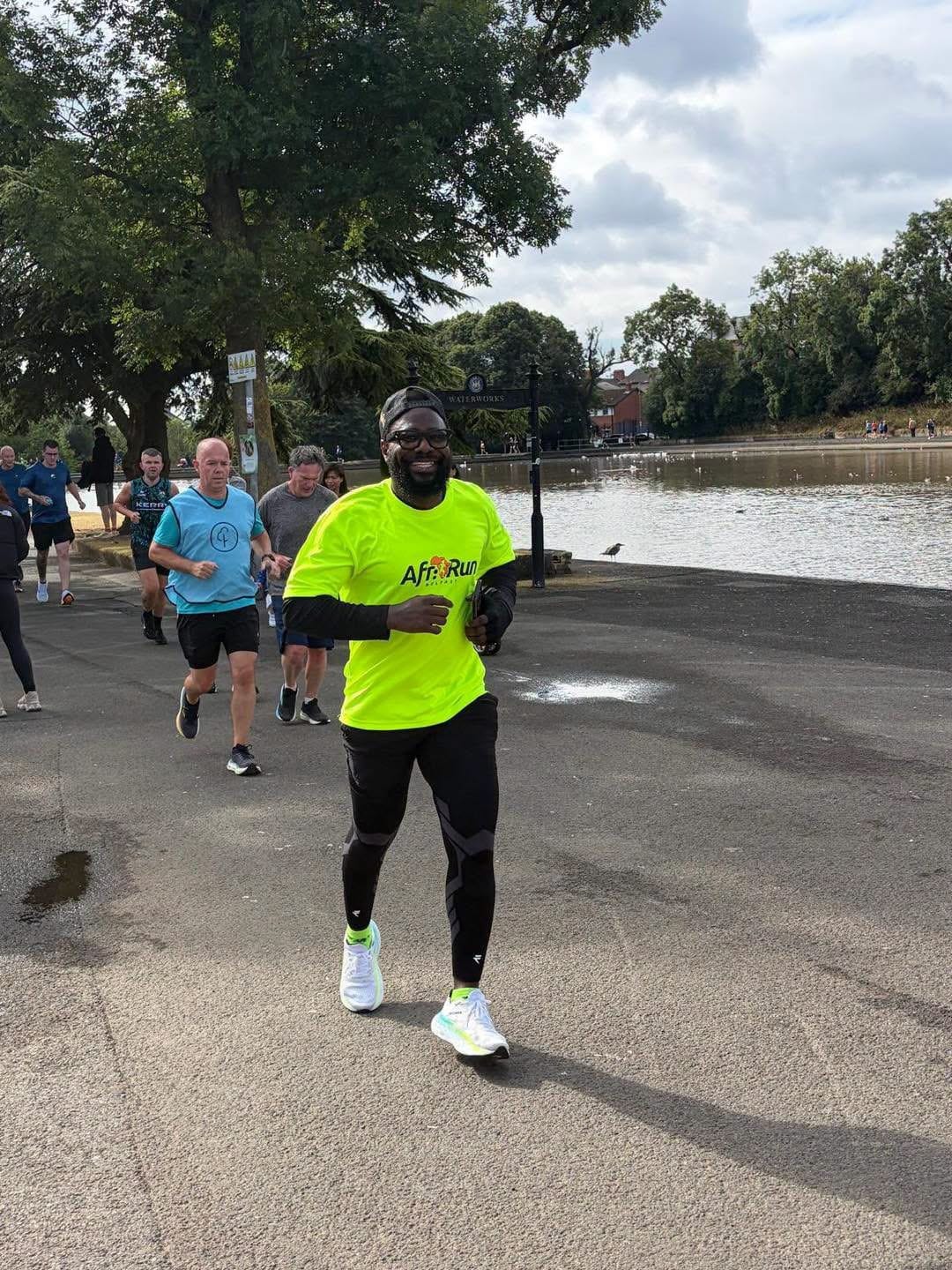 Customer photo review of Compression Sleeves V2 for Knees and Legs