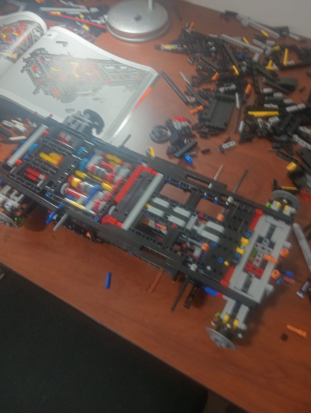 Customer photo review of Kit piezas Capó y Motor Lego Dodge Challenger