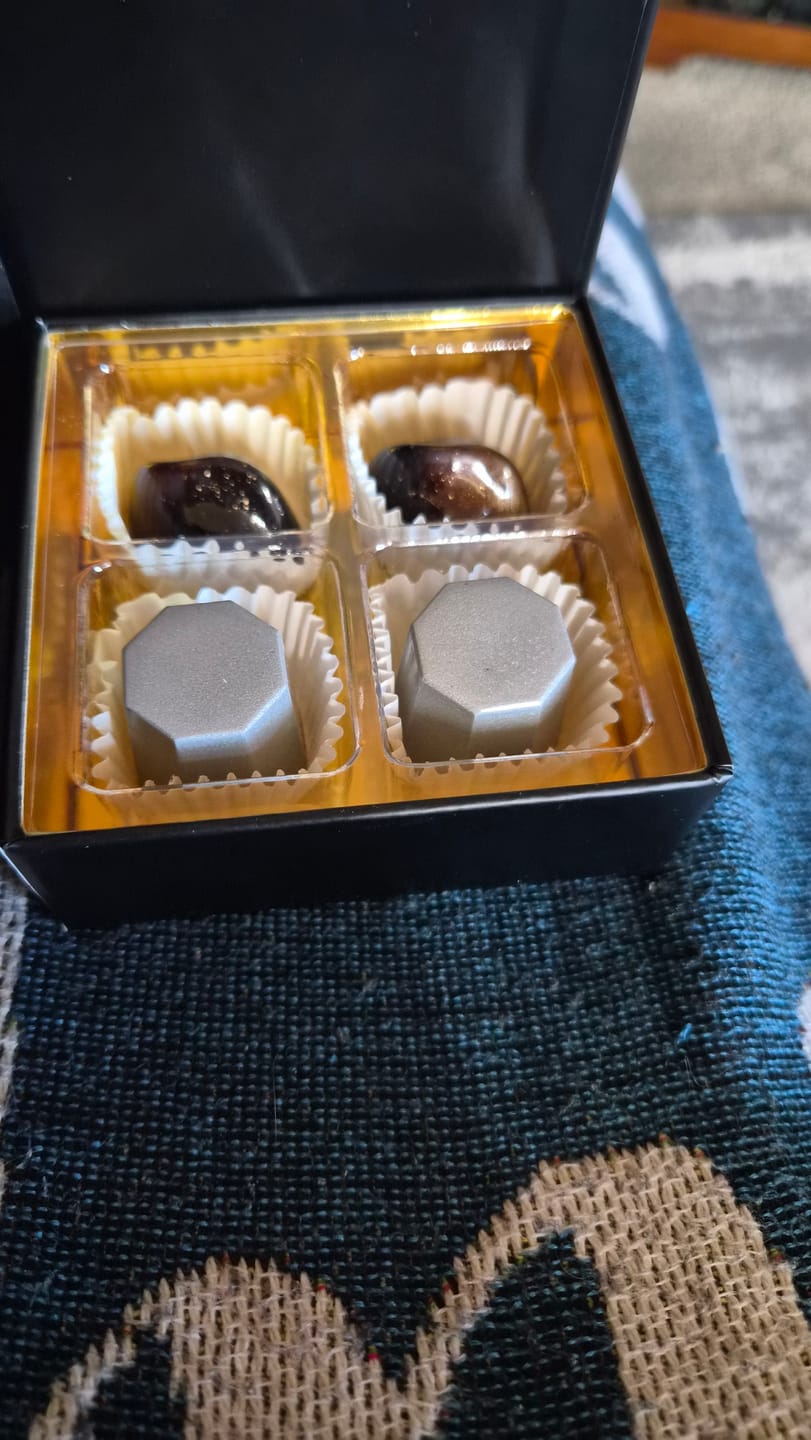 Customer photo review of 12 Piece - Build Your Own Box