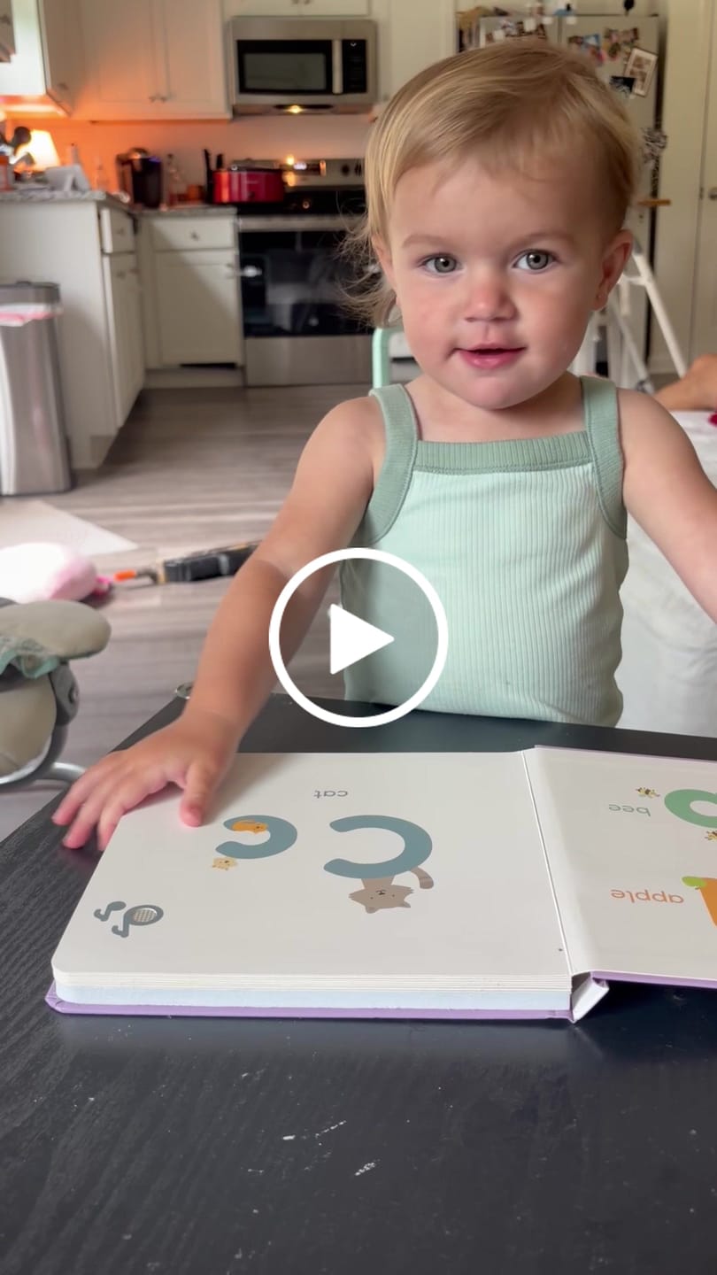 Customer video review of Sing The Alphabet- Headphone Edition