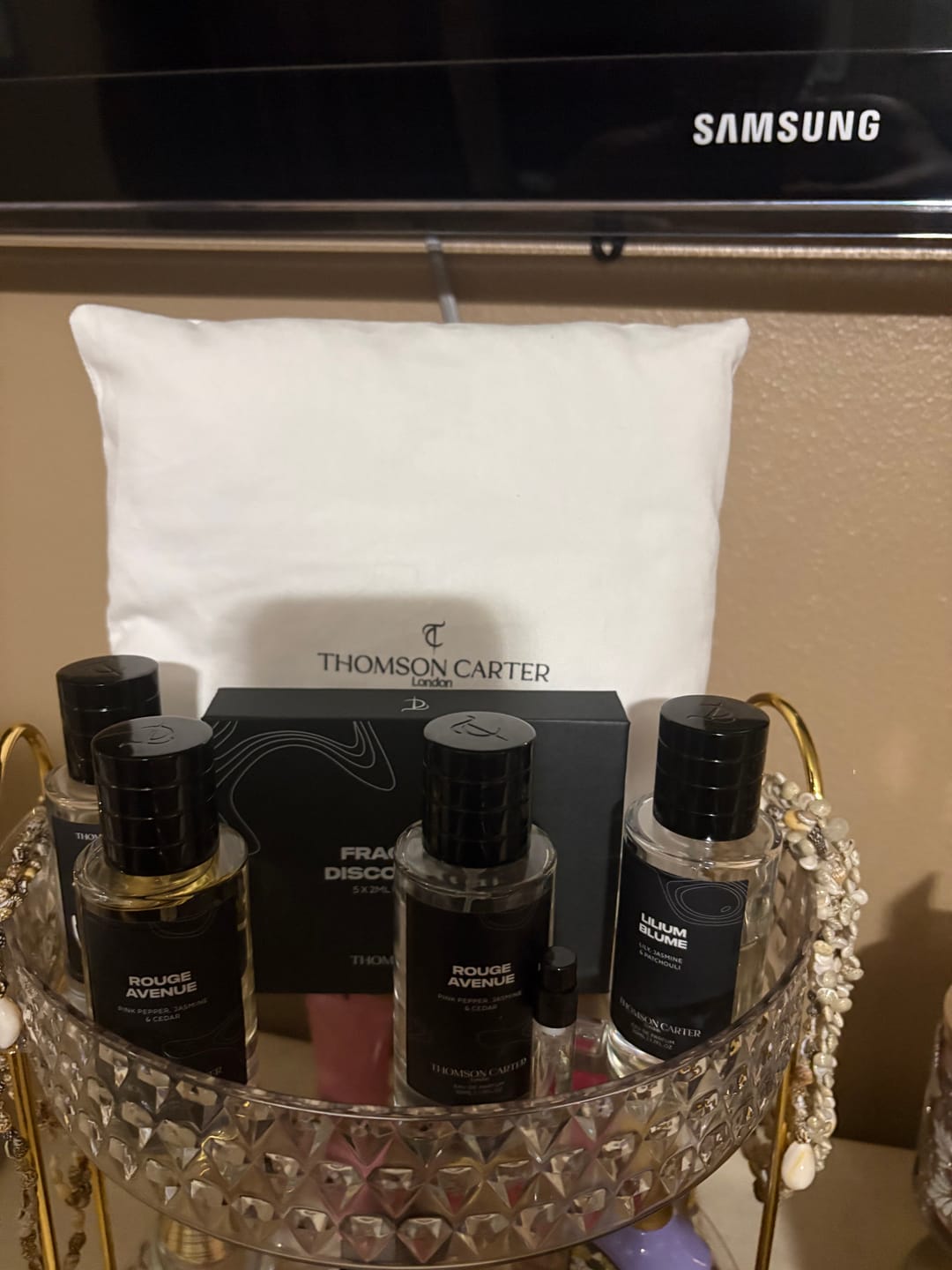 Customer photo review of Fragrance Discovery Kit | 5x 2ml | Eau de Parfum